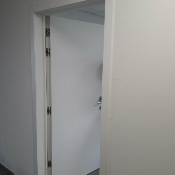 Porte invisible 41
