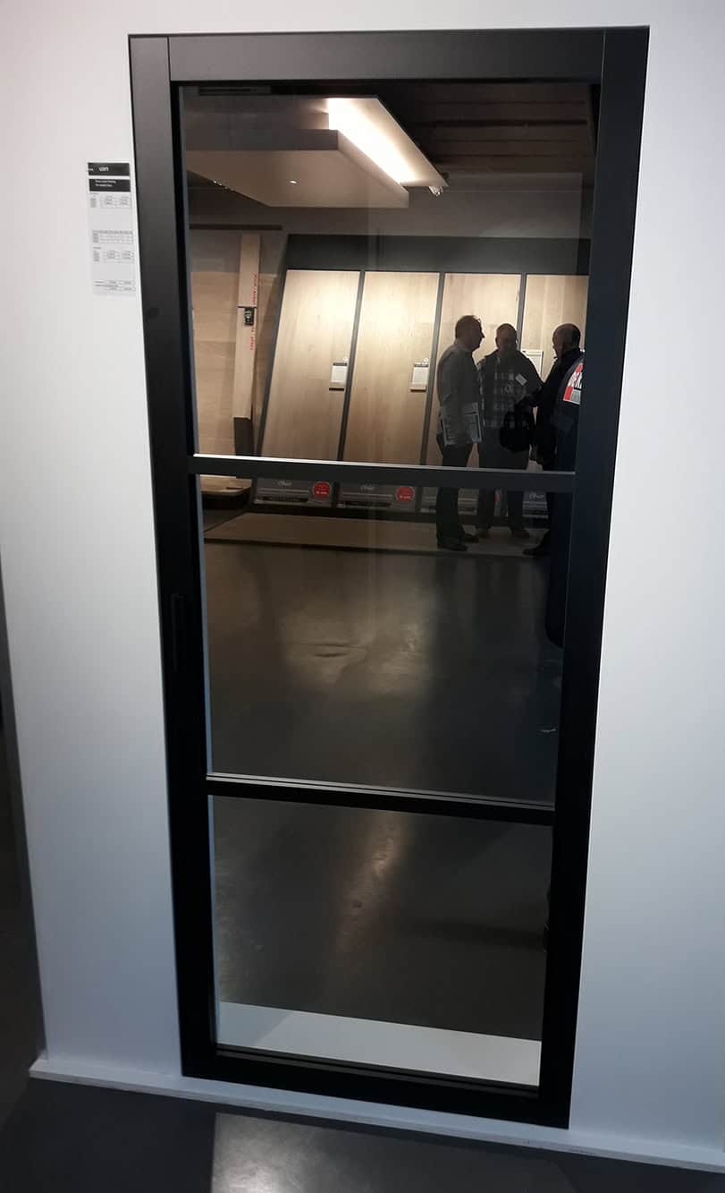 Porte vitrée 4 Porte vitrée 4