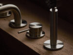 Pour baignoire nickel brossé
