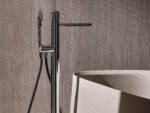 Robinetterie sur pied pour baignoire noir mat