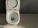 Suspendu blanc brillant